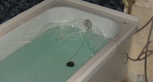 Установкой акрилового вкладыша | Майский